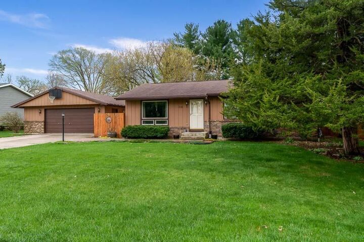 Property Photo:  718 Crist Road  WI 53511 