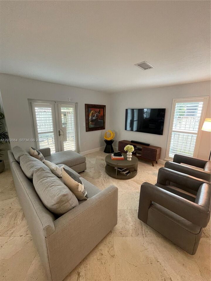 Property Photo:  3081 Matilda St A  FL 33133 