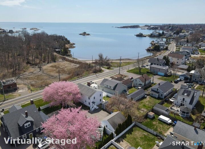 Property Photo:  338 Shore Drive  CT 06405 