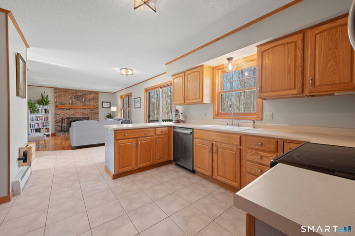 Property Photo:  16 Gardner Tavern Road  CT 06238 