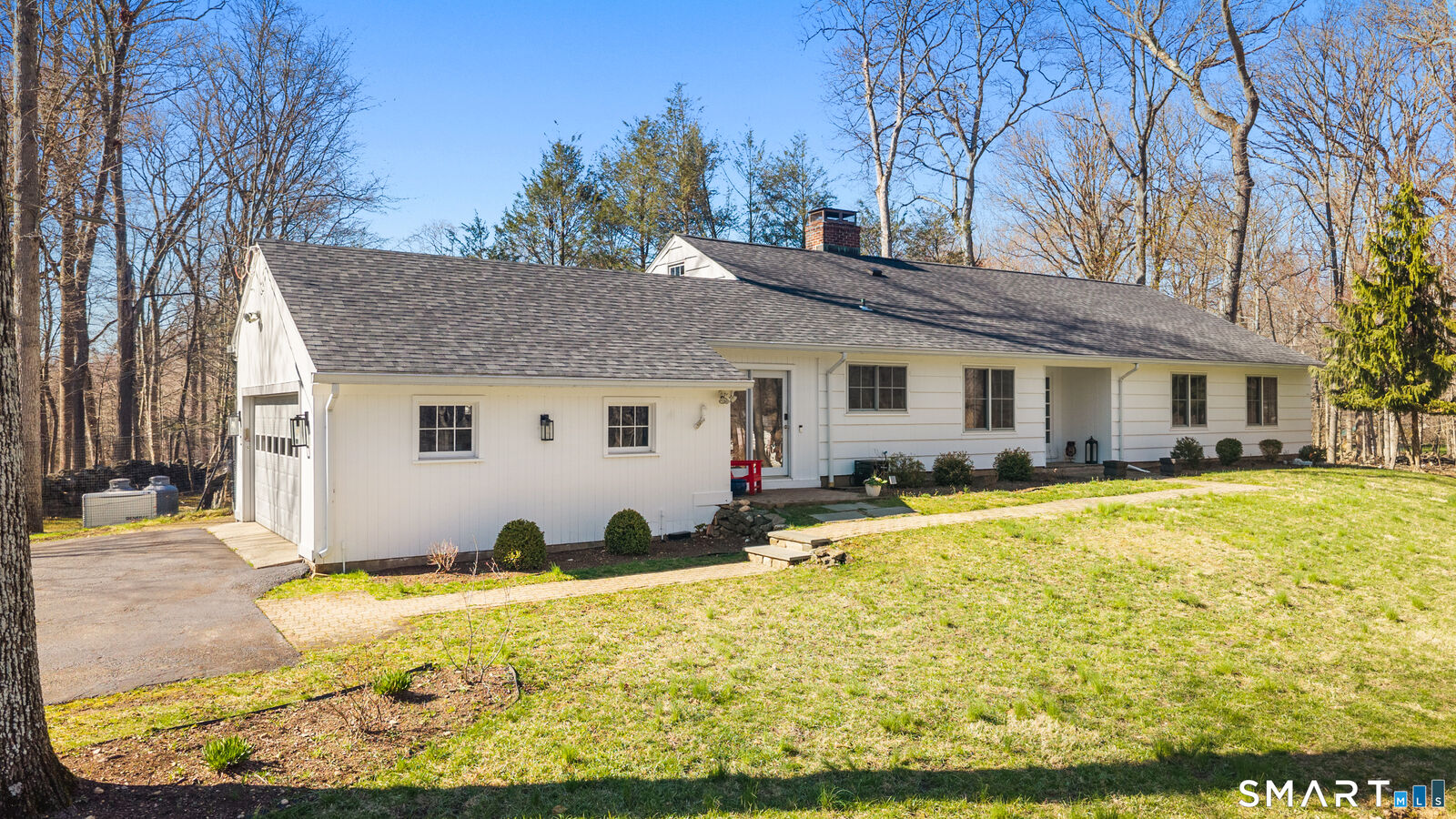 Property Photo:  24 Timber Lane  CT 06880 