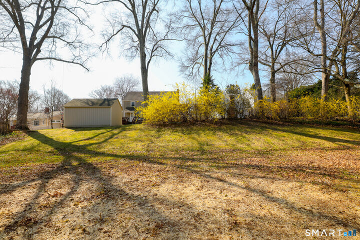 Property Photo:  105 Hyde Road  CT 06117 