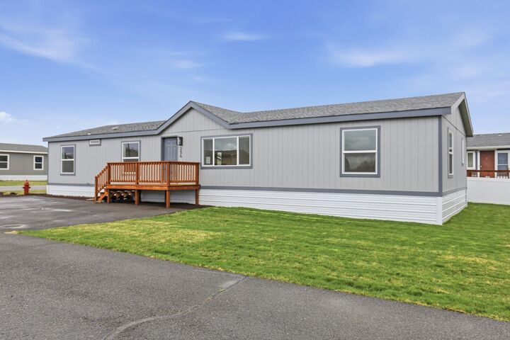 Property Photo:  2201 N Craig #256 Rd 256  WA 99224 