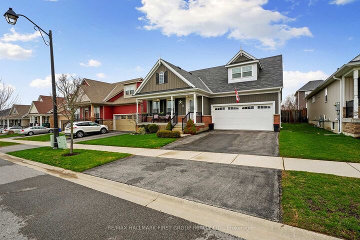 Property Photo: 11 Bigwood Crescent ON L1A 0A4