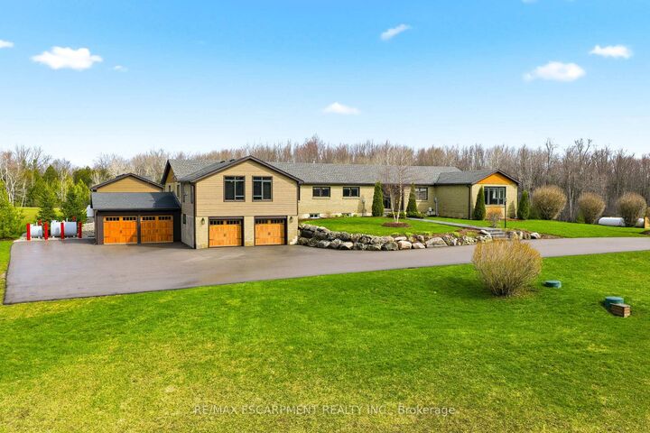 1371 10th Concession Road W — photo 1