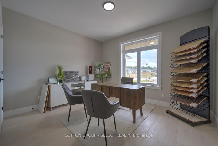 Property Photo: 15 Lois Court ON N0M 1T0