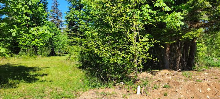 Property Photo:  4275 Island Hwy S #Sl 3  BC V9H 1B7 