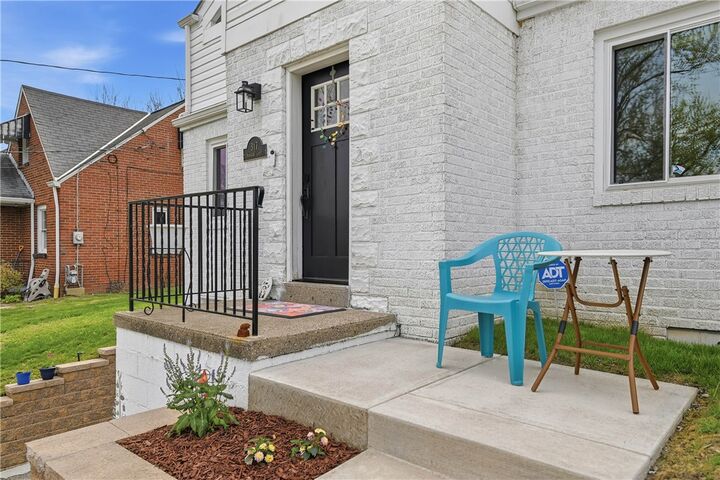 Property Photo:  317 Newburn Dr  PA 15216 