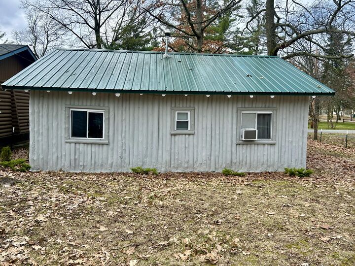 Property Photo:  130 Edgewood Drive  MI 48651 