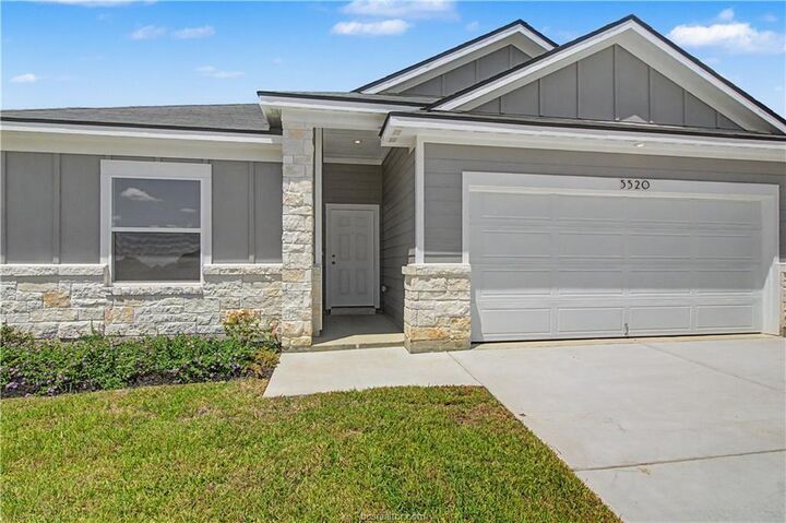 Property Photo: 5520 Harriet Street TX 77807