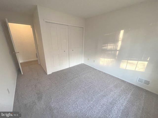 Property Photo:  66 Sussex Place  NJ 08205 