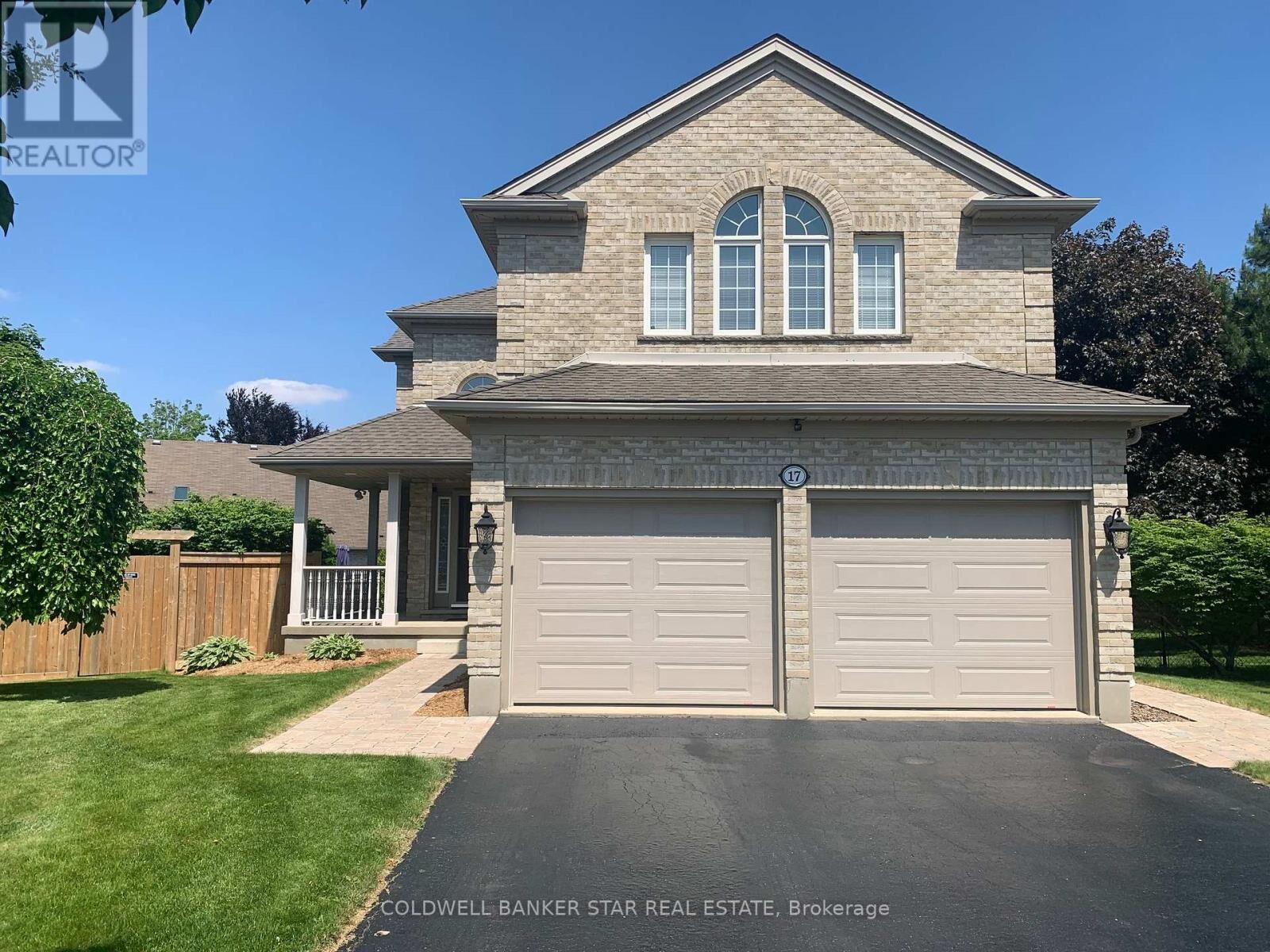 Photo de la propriété:  17 Windemere Place  ON N5R 6H3 