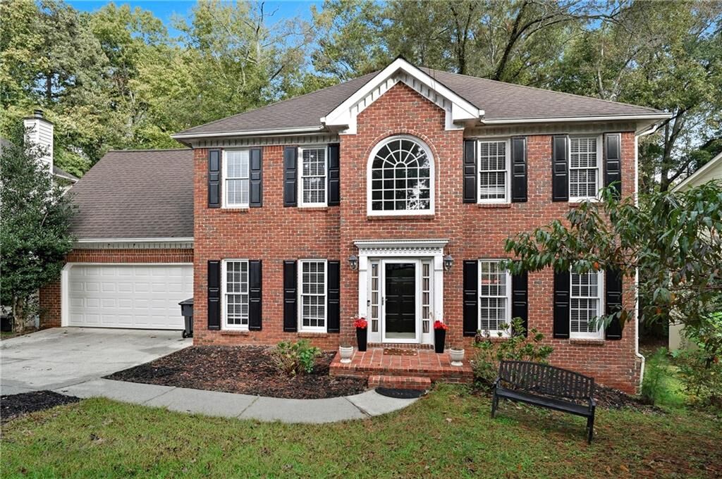 Property Photo: 154 Waterloch Court GA 30043
