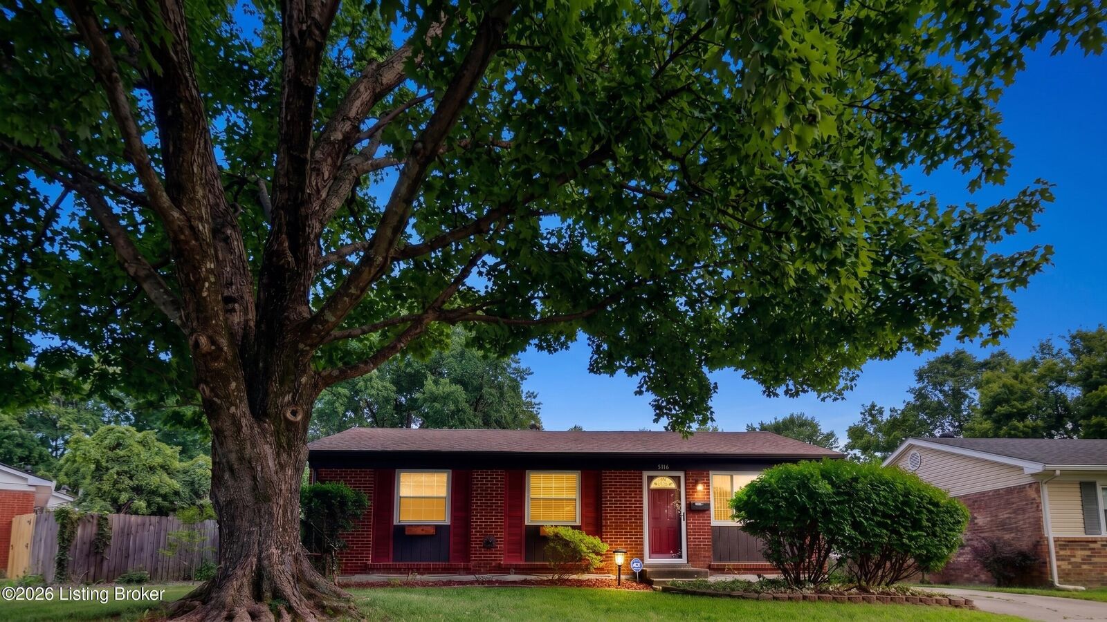 Property Photo: 8016 Edsel Ln KY 40291
