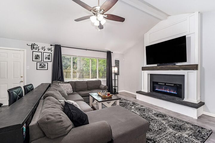 Property Photo:  12215 Hillcroft Street  TX 77035 