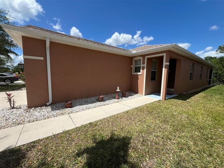 Property Photo: 13282 SW Pembroke Circle N FL 34269