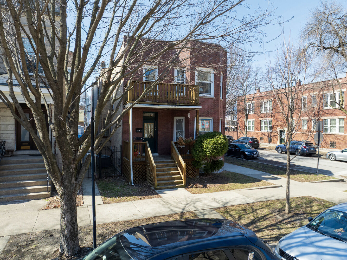 Property Photo:  2648 N Francisco Avenue  IL 60647 