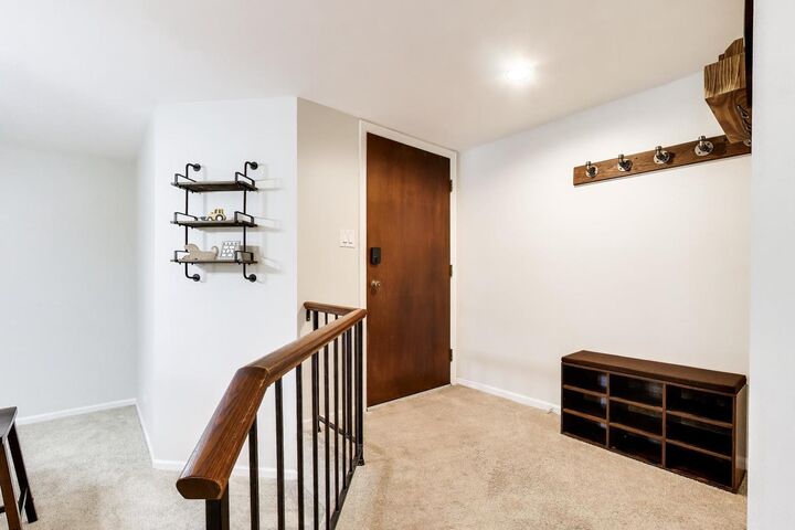 Property Photo:  1048 Harbour Court 2B  IL 60090 