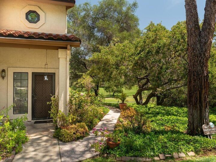 Property Photo: 1718 Tecalote 5 CA 92028
