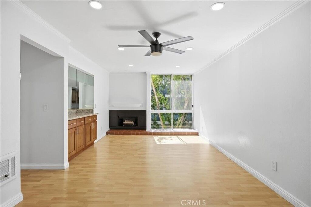 Property Photo:  3604 W Estates 201  CA 90274 