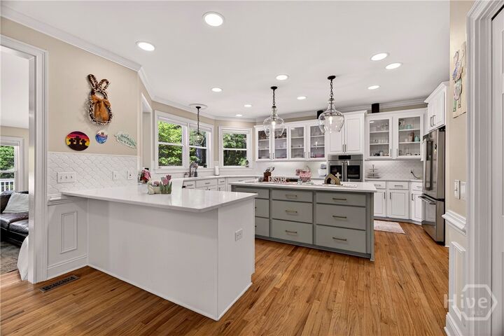 Property Photo:  121 Greenview Drive  GA 31405 