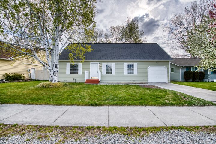 Property Photo:  420 N Daly Avenue  MT 59840 