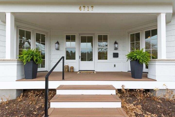 Property Photo:  4717 Meadow Road  MN 55424 