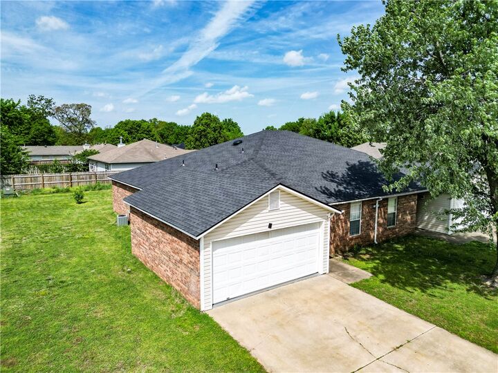 Property Photo:  1665 Boxley Avenue  AR 72704 