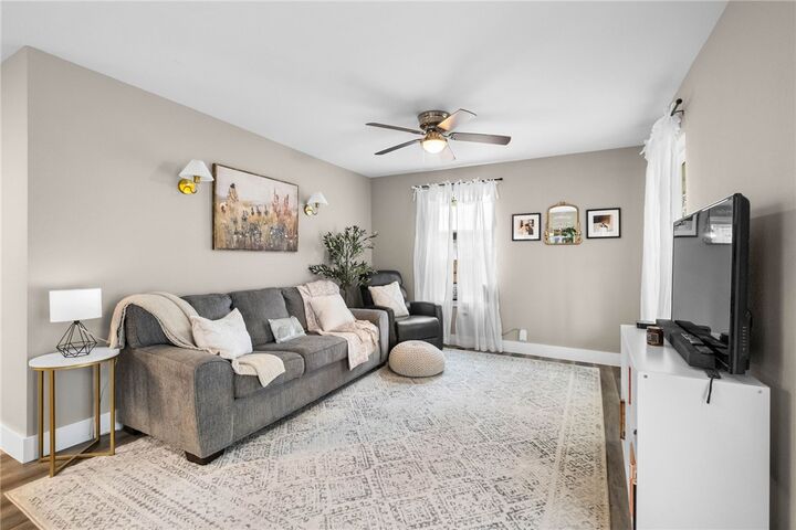 Property Photo:  304 Cedar Street  MO 64831 