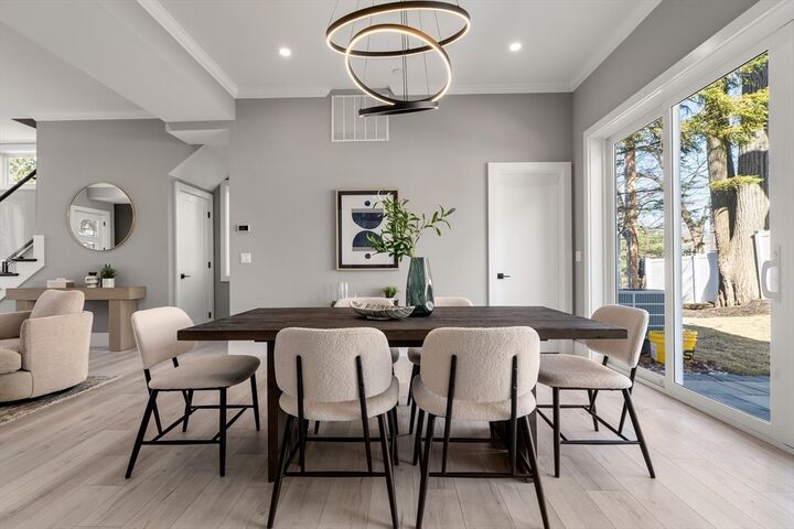 Property Photo:  30 Wilson Cir 30  MA 02461 