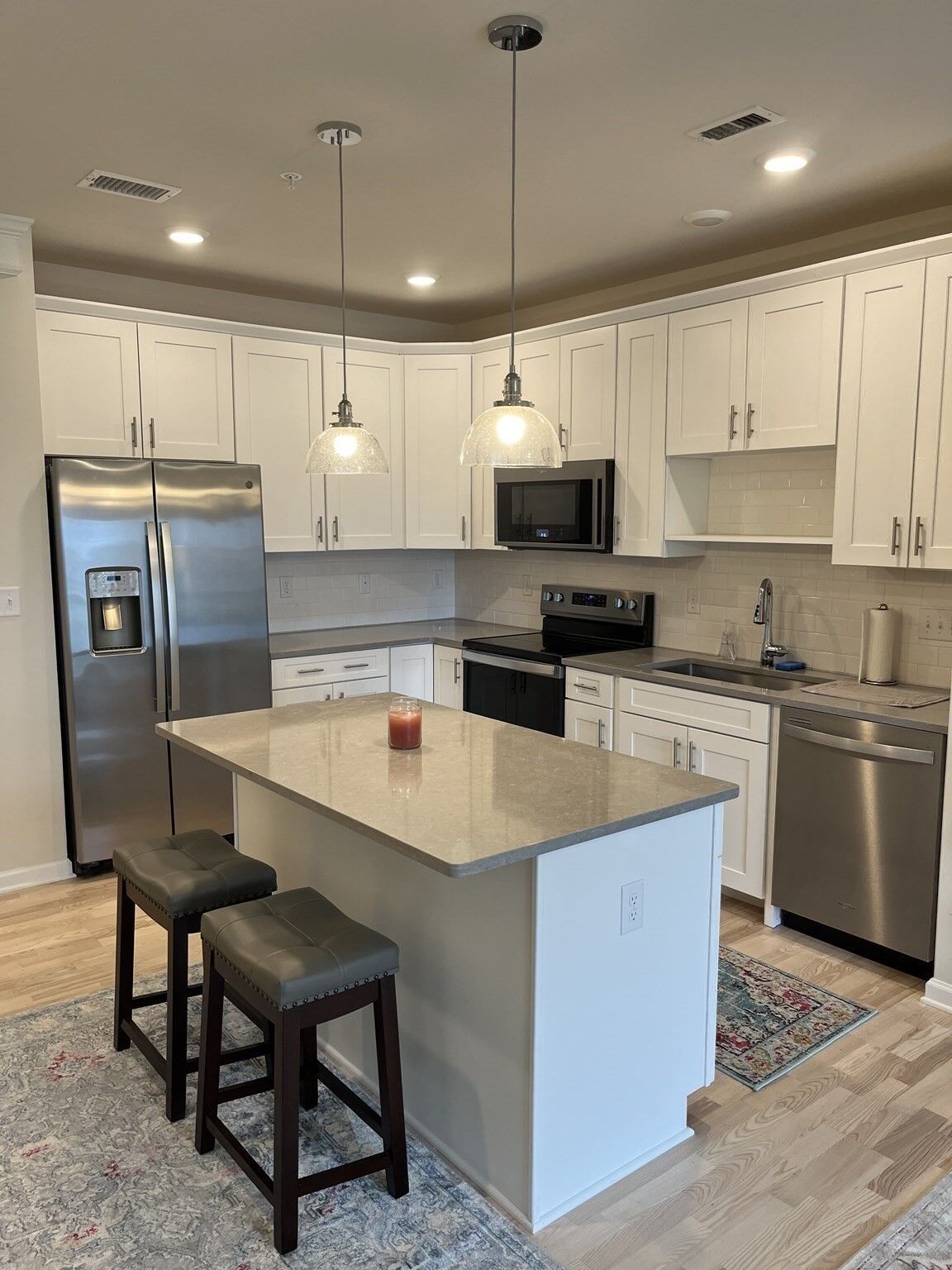 Property Photo:  4204 Peters Farm Way 204  MA 01581 