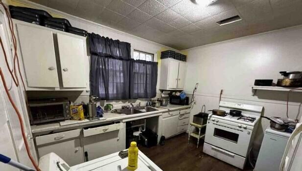 Property Photo:  912 Dennis  LA 71446 