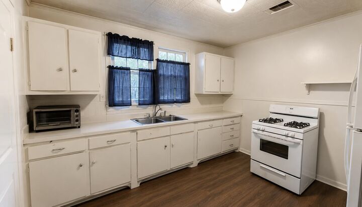Property Photo:  912 Dennis  LA 71446 