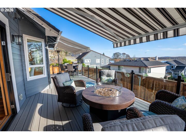 Property Photo:  13817 SE 36th St  WA 98683 