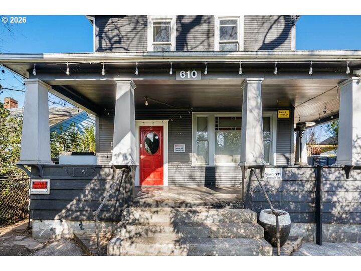 Property Photo:  610 W Fourth Plain Blvd  WA 98660 