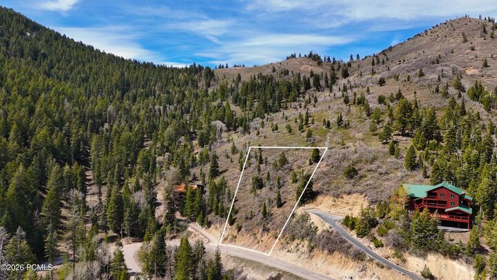 Property Photo:  655 Matterhorn Drive  UT 84098 