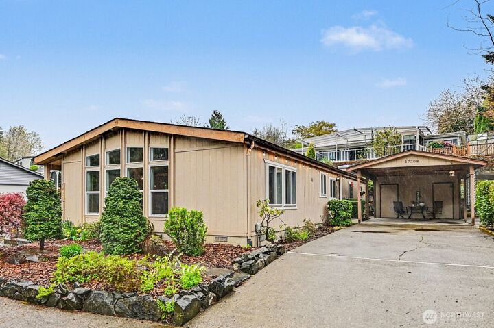 Property Photo:  17308  Woodcrest Drive NE  WA 98011 