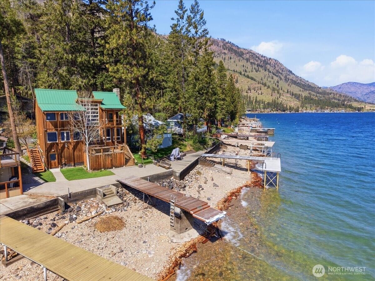 Property Photo:  12632 S Lakeshore Road  WA 98816 