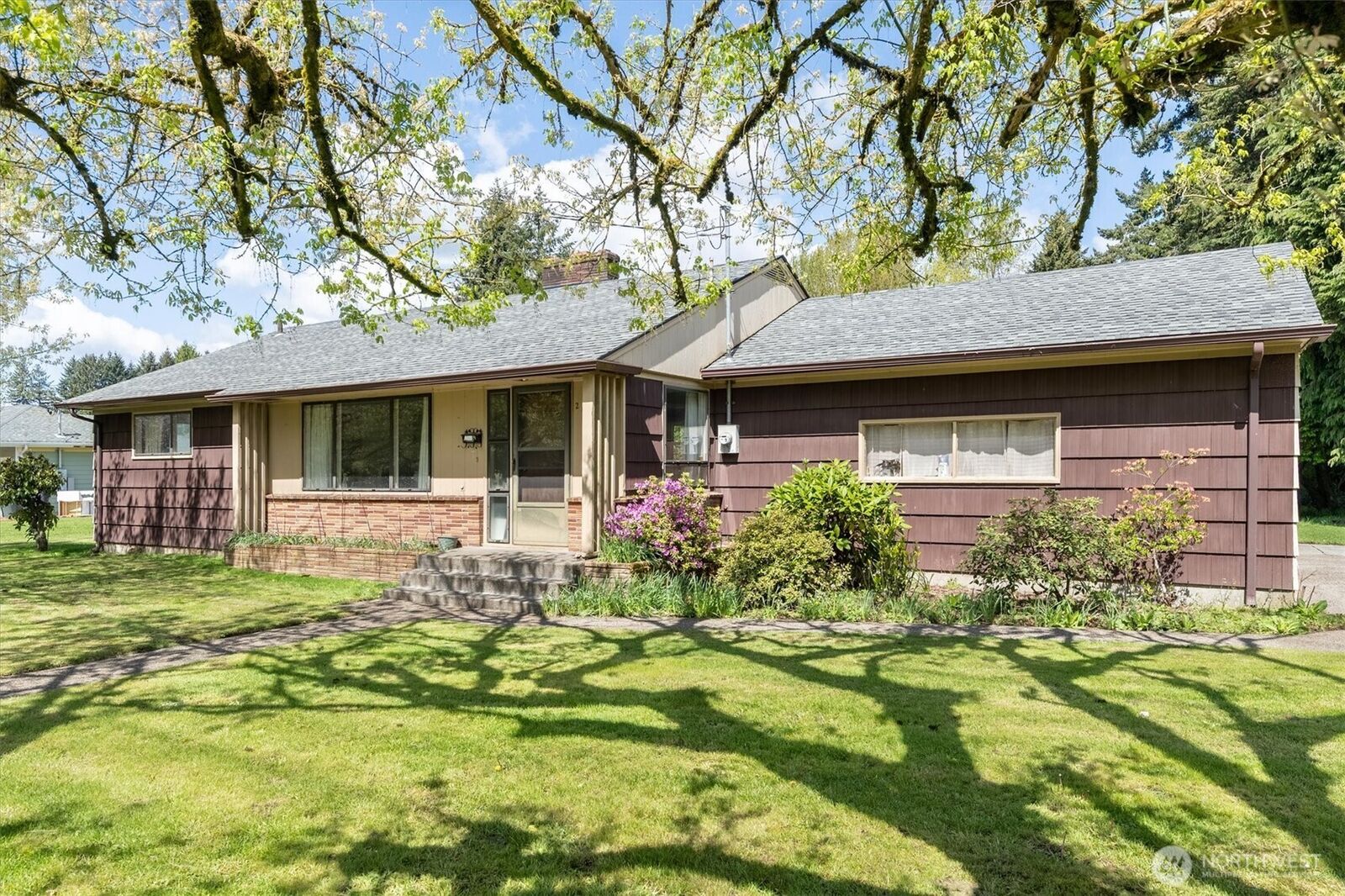 Property Photo:  2014  Ocean Beach Highway  WA 98632 