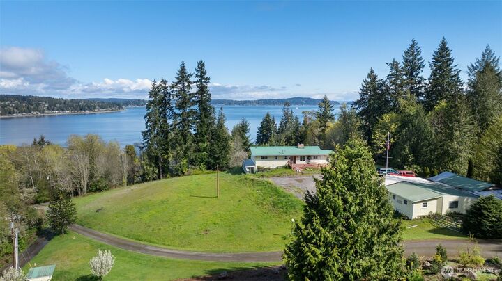 Property Photo:  3300  Marjorie Lane SE  WA 98366 