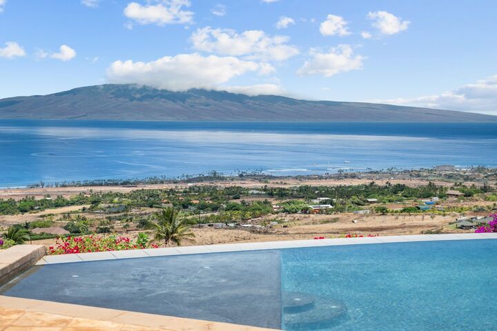 Property Photo:  554 Punakea Loop A  HI 96761 