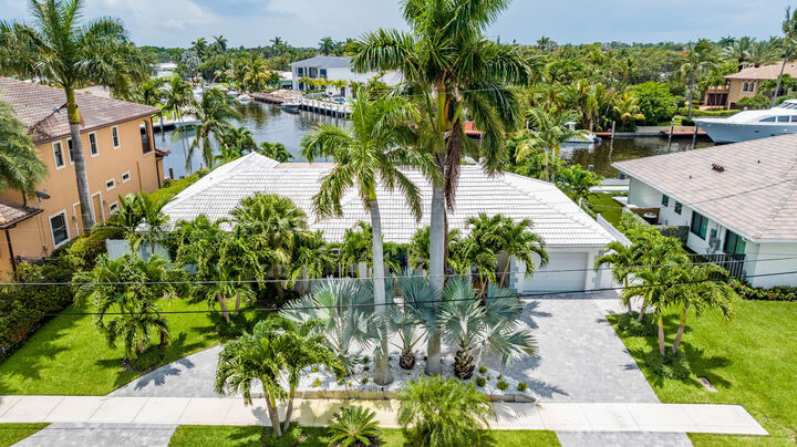 Property Photo:  1410 SE 12th Street  FL 33441 