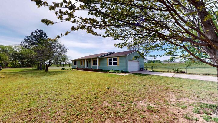 Property Photo:  515 W 38th St  KS 67204 