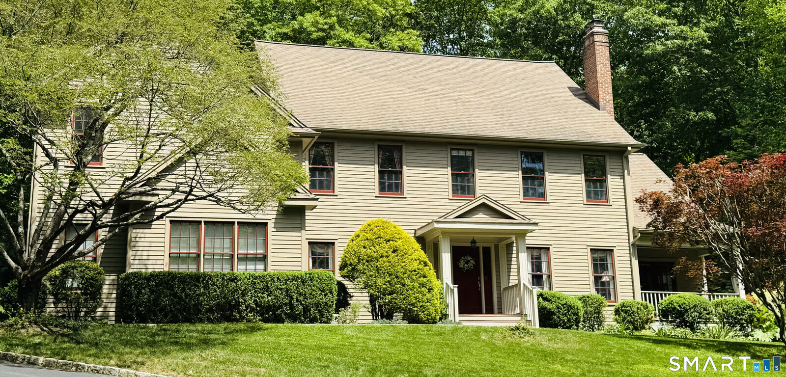 Property Photo:  281 Newtown Turnpike  CT 06896 
