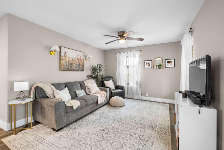 Property Photo:  304 Cedar Street  MO 64831 