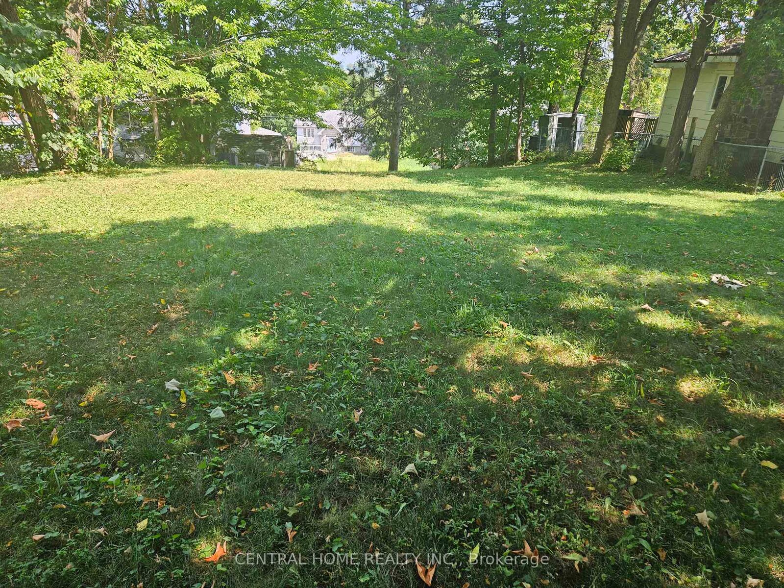 Property Photo:  174 Sixth Street  ON L4R 3X6 