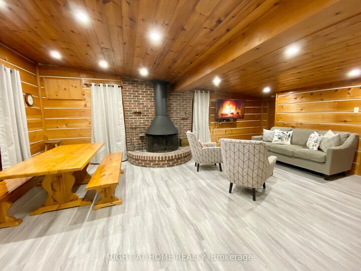 Property Photo: 108 Settlers Way ON L9Y 0N9