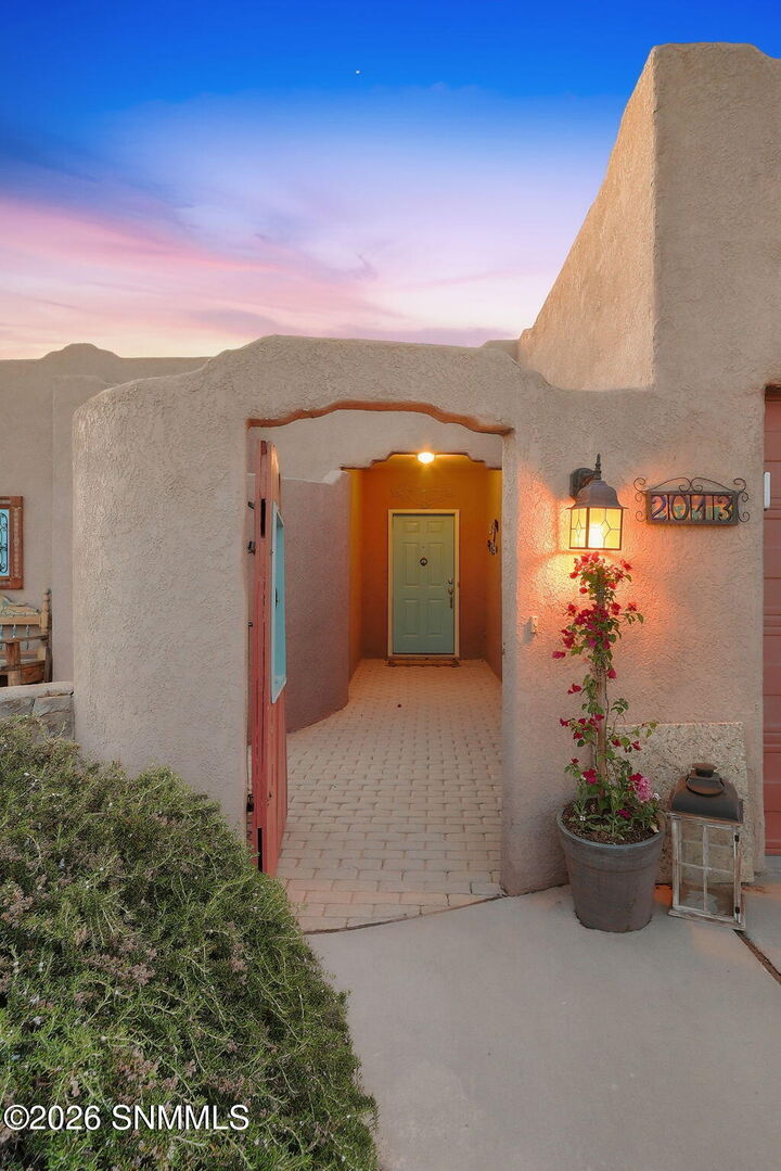 Property Photo:  2013 Rubina Court  NM 88007 