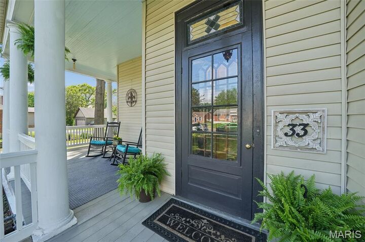 Property Photo:  33 S Laclede Station Road  MO 63119 