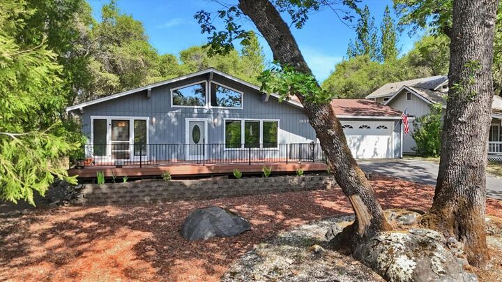 Property Photo:  18278 Jayhawk Drive  CA 95946 